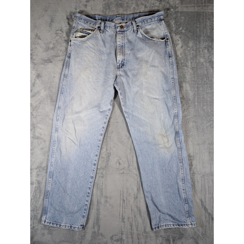 Wrangler Mens Relaxed‎ Fit Light Wash Blue Denim Jeans 35x29 Distressed Workwear